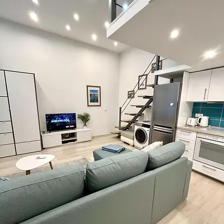 Glam With Gallery * بودابست